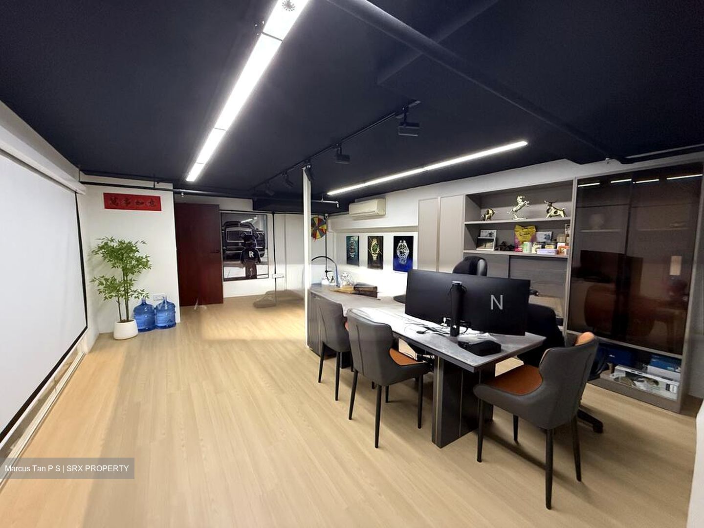 First Centre (D19), Factory #486894821